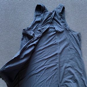 Lululemon tie back tank!